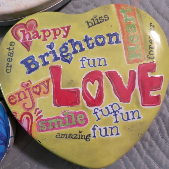 Brighton Tins  Approx. 5.75" x 5.5" Lot of 4 - Picture 2 of 6